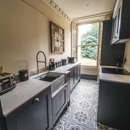 The Victorian * Marske